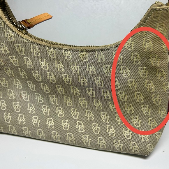 Dooney & Bourke – Vintage Y2K Small Monogram Zip Bag – Tan Leather Trim - Picture 8 of 8